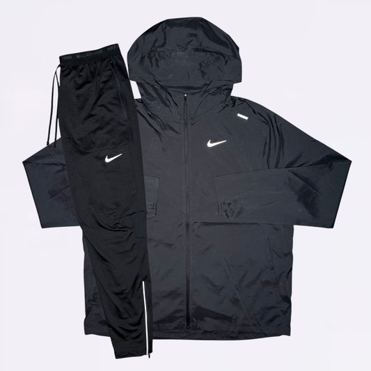 Nike Windrunner & Phenom Set - Black / Black