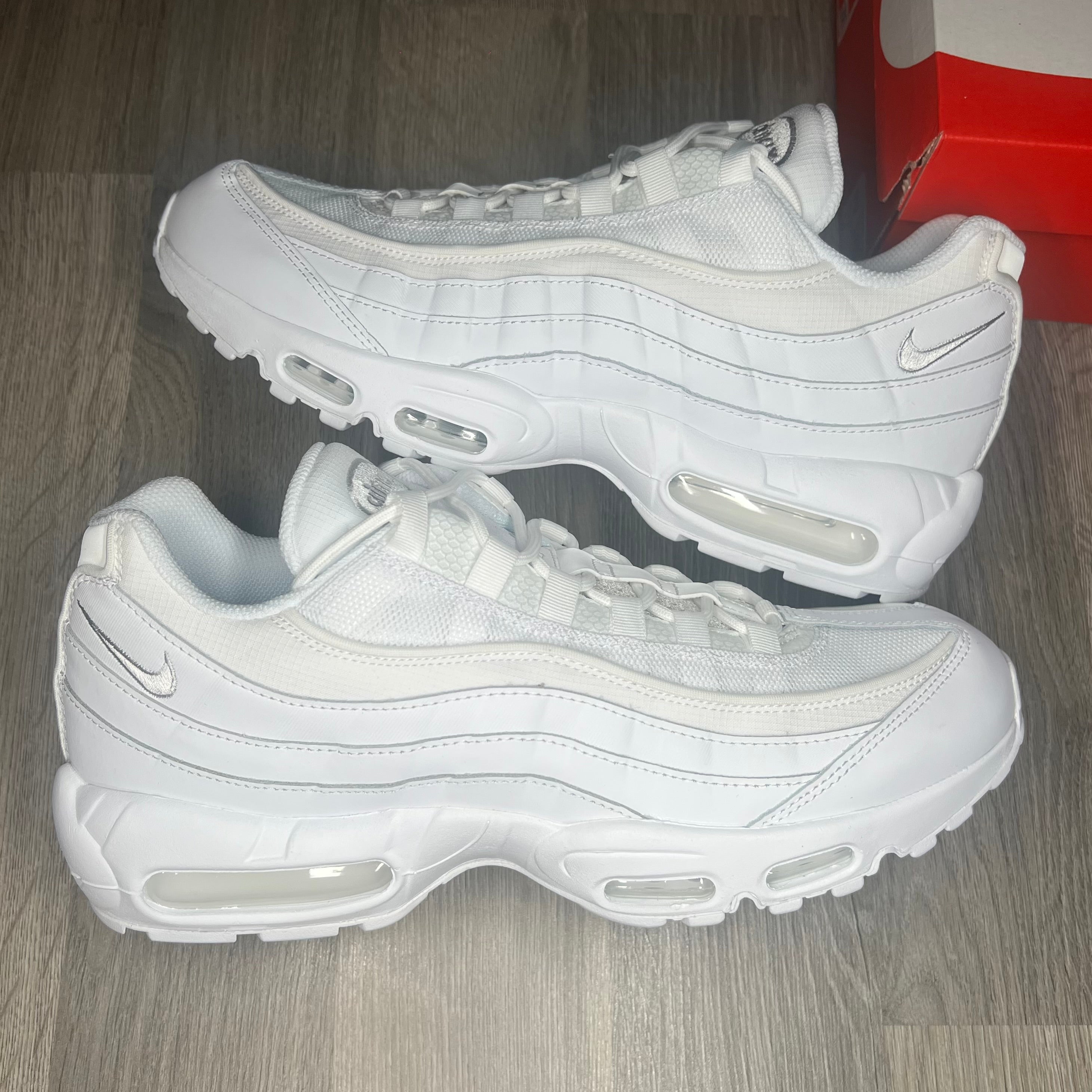Max deals 95 white