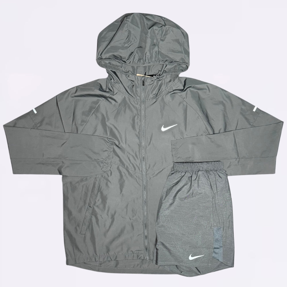Nike Repel & Challenger Set - Grey / Grey