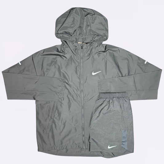Nike Repel & Challenger Set - Grey / Grey