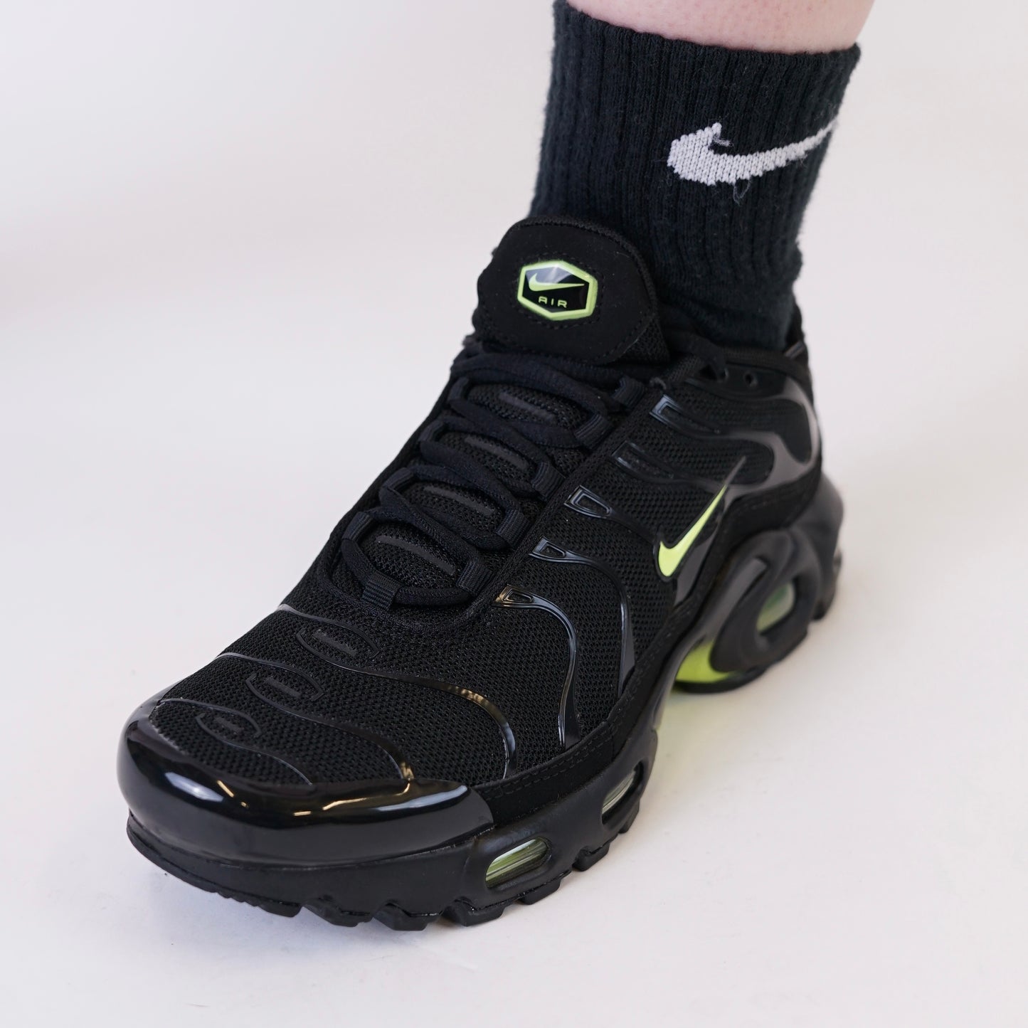 Nike Air Max Plus - Black Volt (Junior)