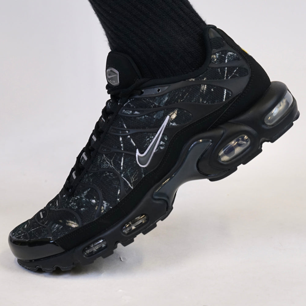 Nike Air Max Plus - Black Wood