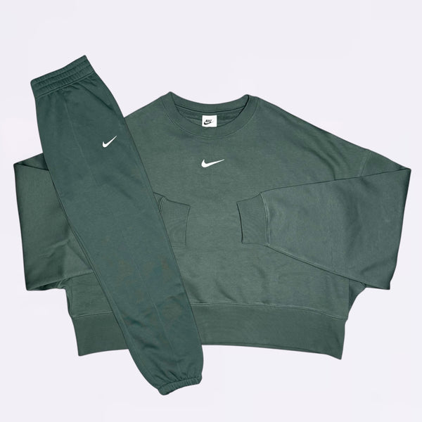 Nike Club Set Vintage Green (Women)