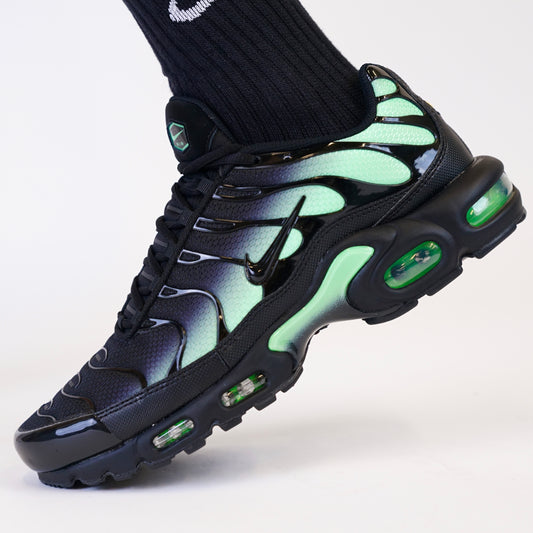 Nike Air Max Plus Black Illusion Green
