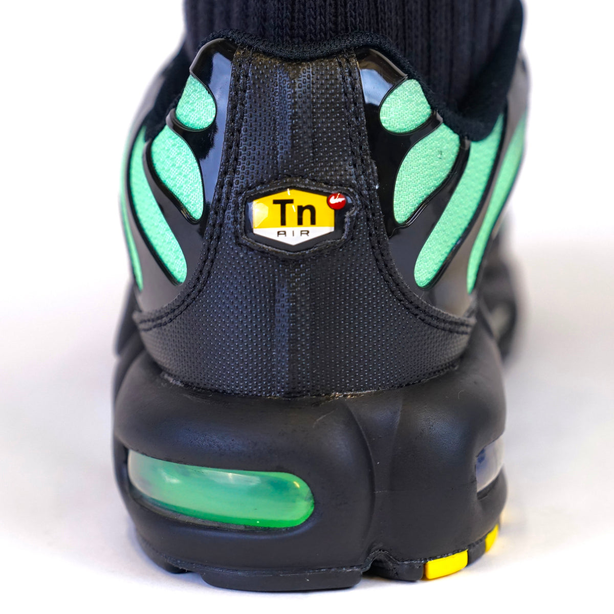 Nike Air Max Plus Black Illusion Green