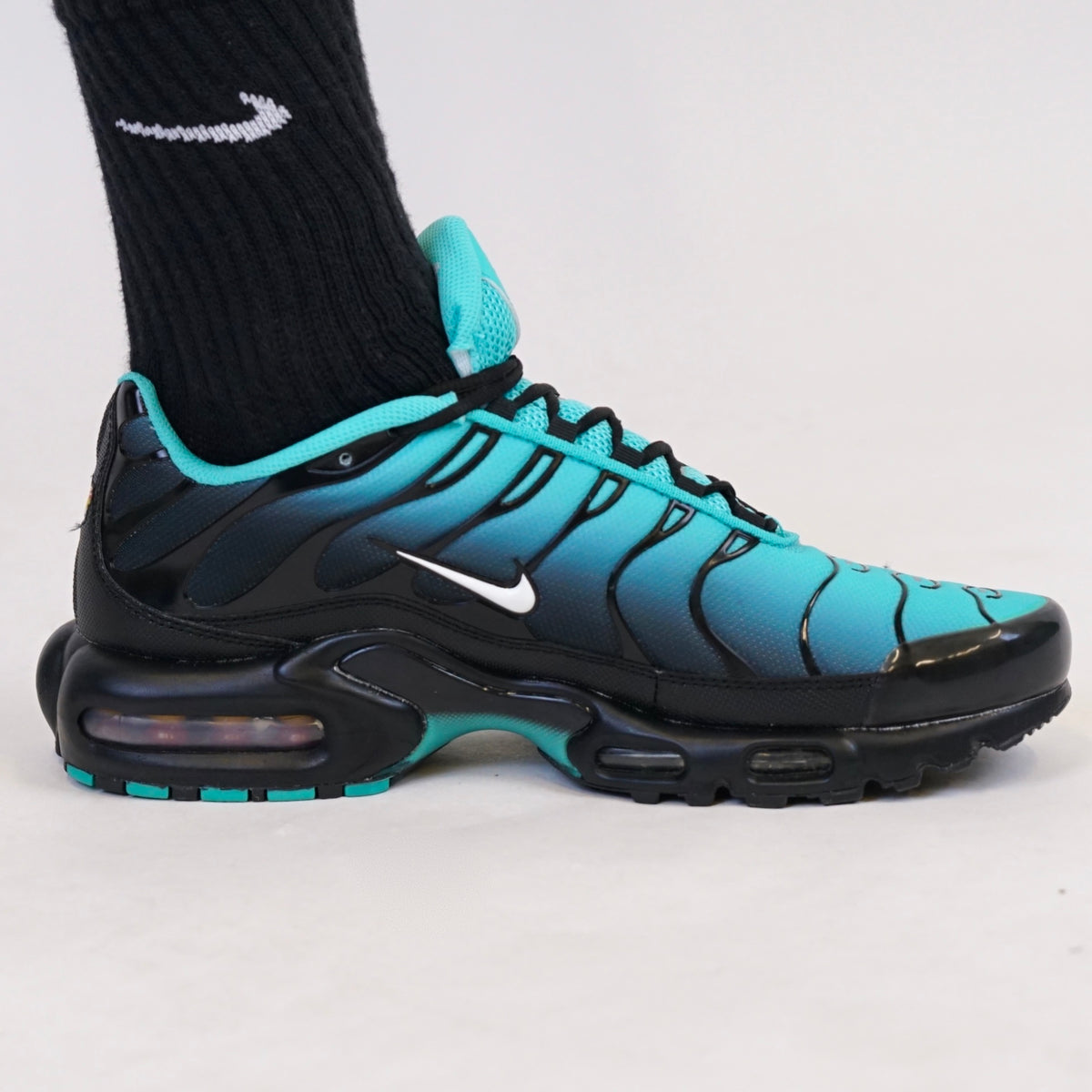Nike Air Max Plus Aqua Fade Black