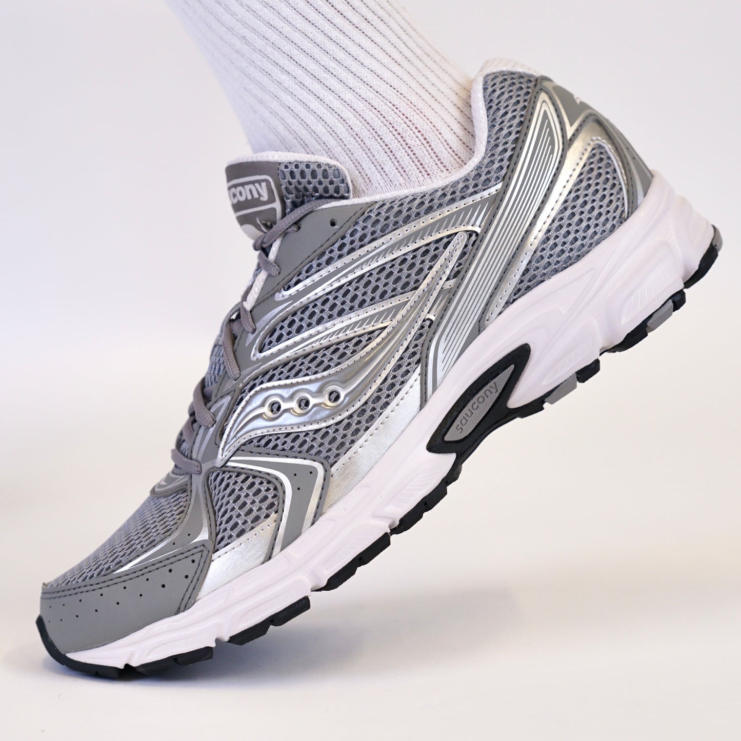 Saucony Ride Millennium - Grey / Silver