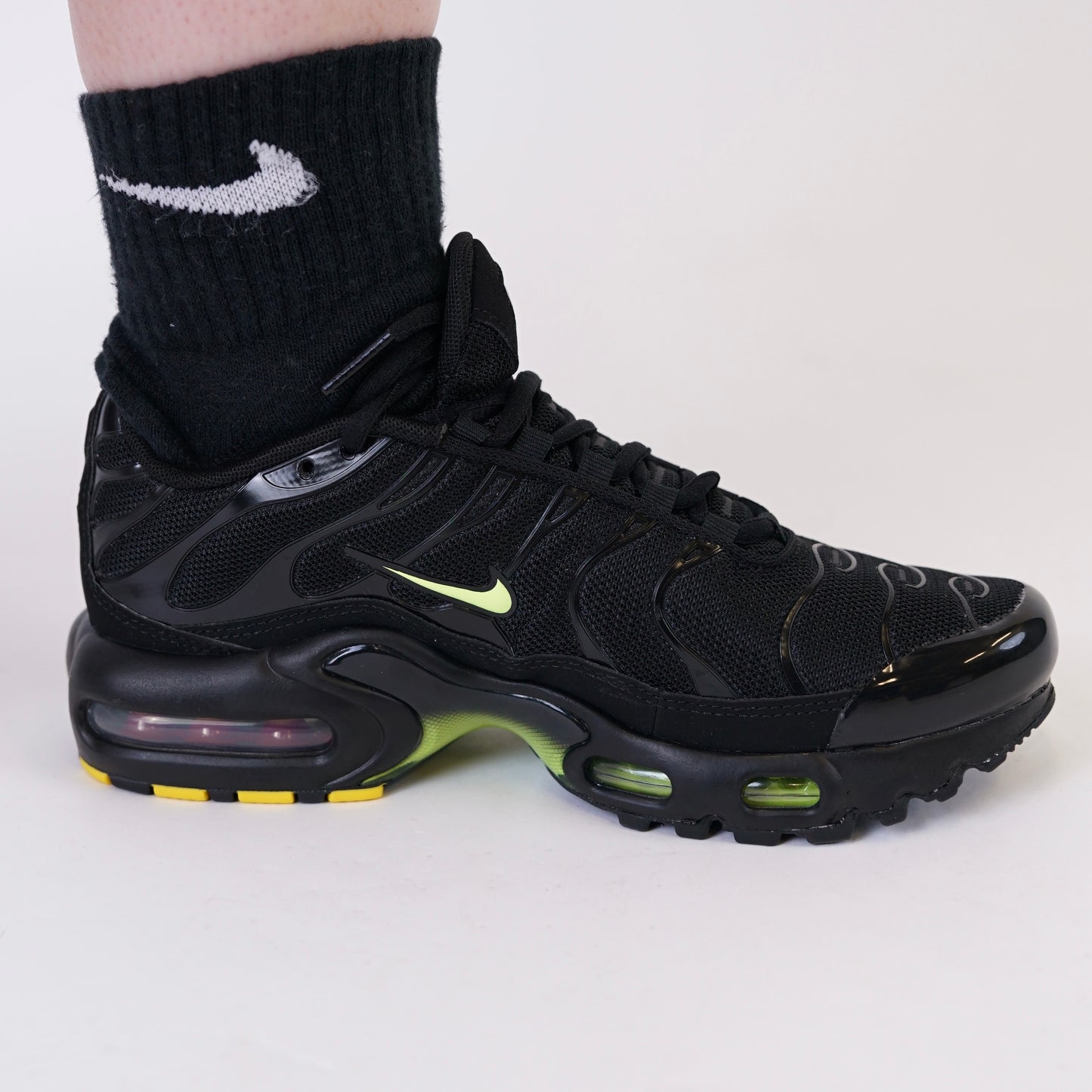 Nike Air Max Plus - Black Volt (Junior)
