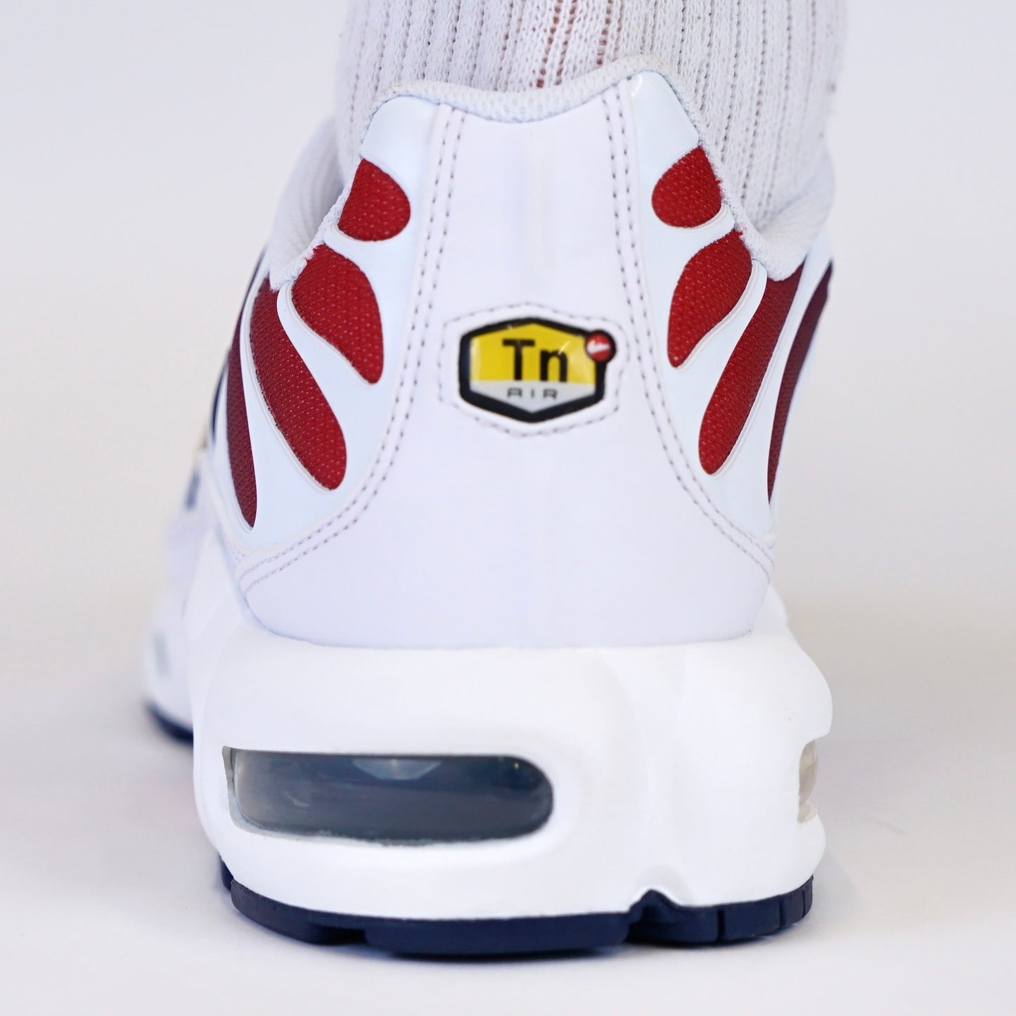 Nike Air Max Plus - White / Blue / Red