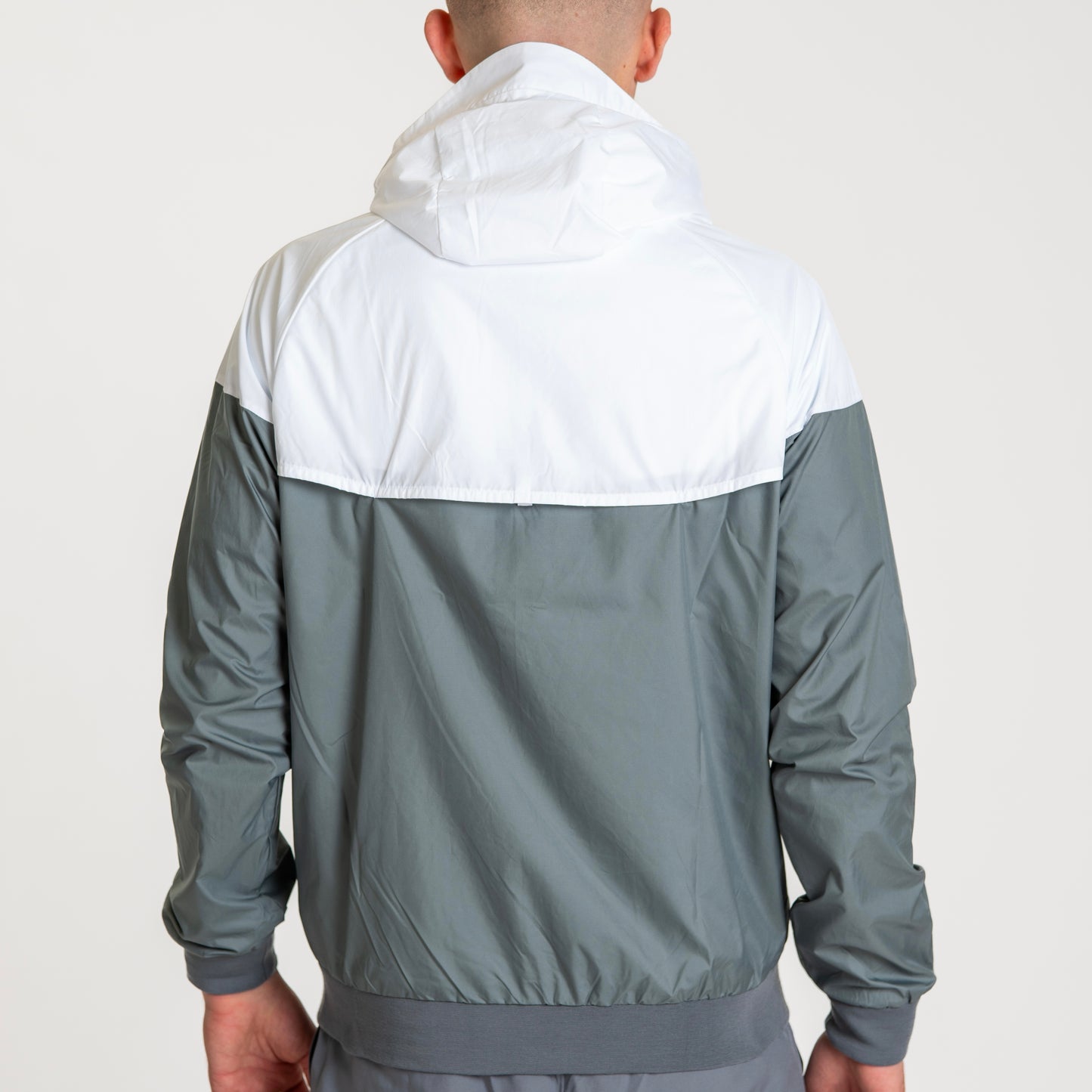 Nike Waterproof Windrunner - White / Grey