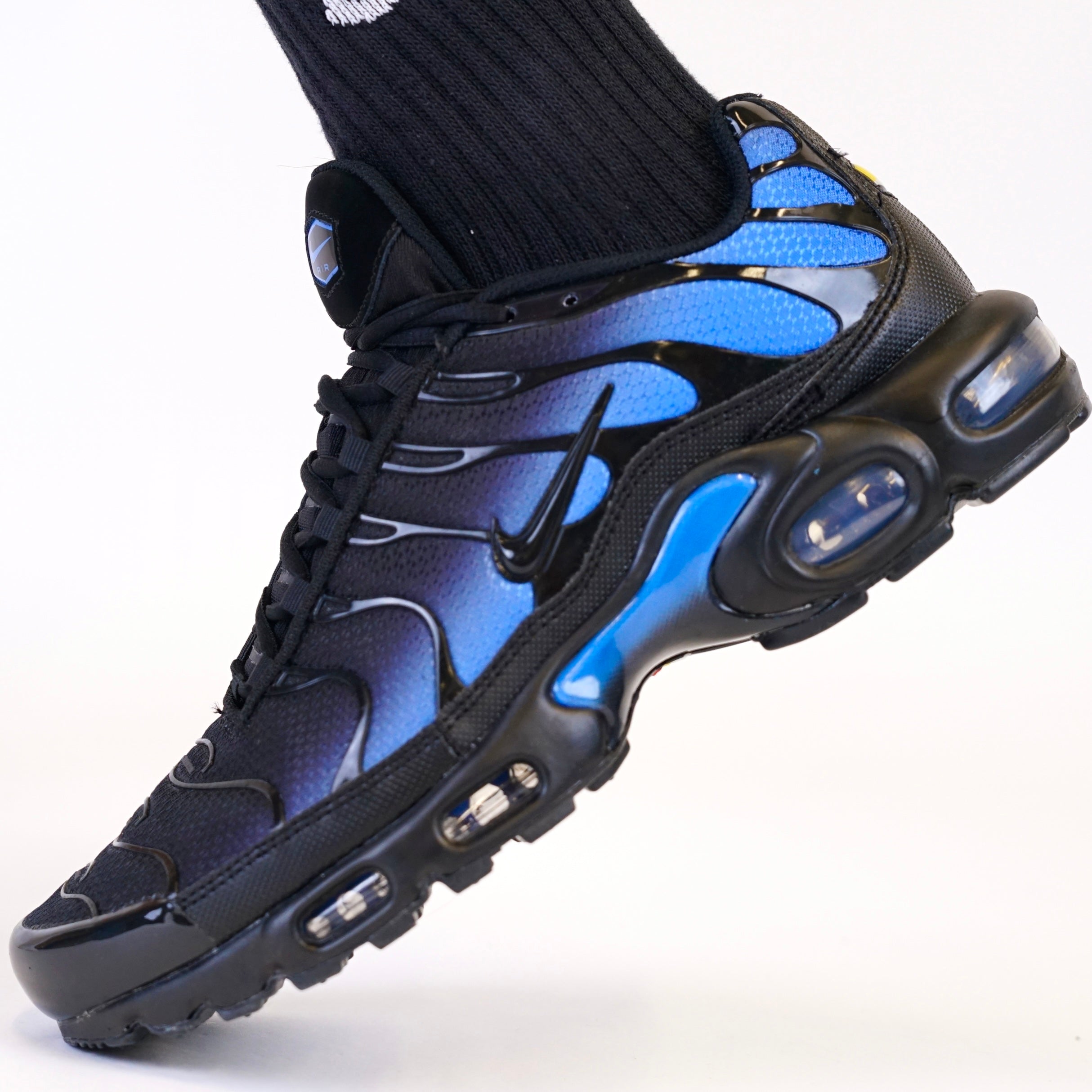 Nike Air Max Plus - Black / Blue