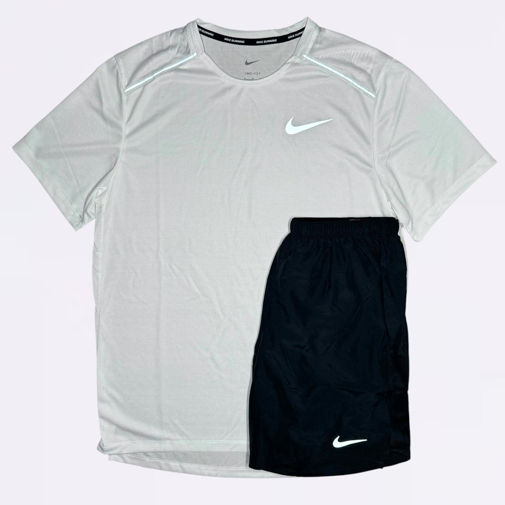 Nike Miler & Challenger Set - Tee & Shorts - White / Black