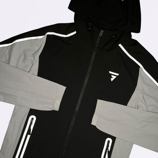 GRIID Reflect Windrunner - Black / Grey
