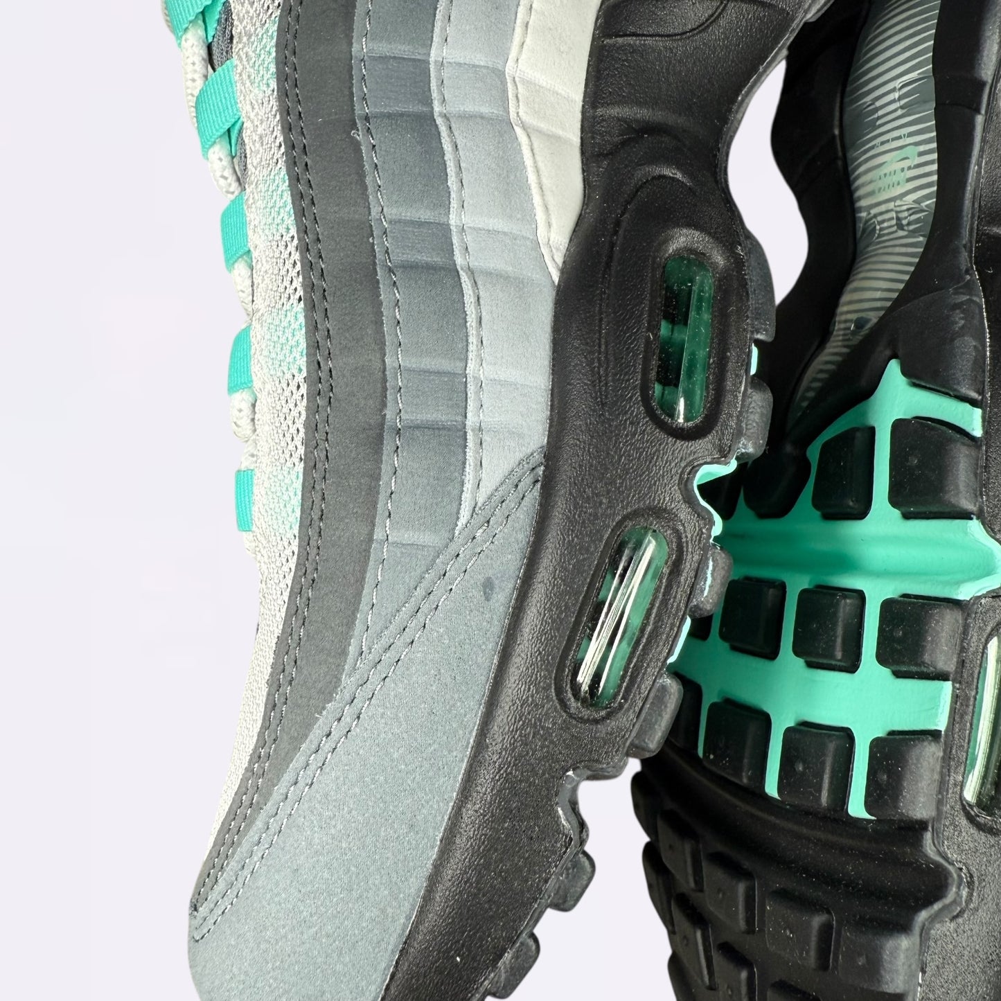 Nike Air Max 95 Hyper Turquoise (Damaged)