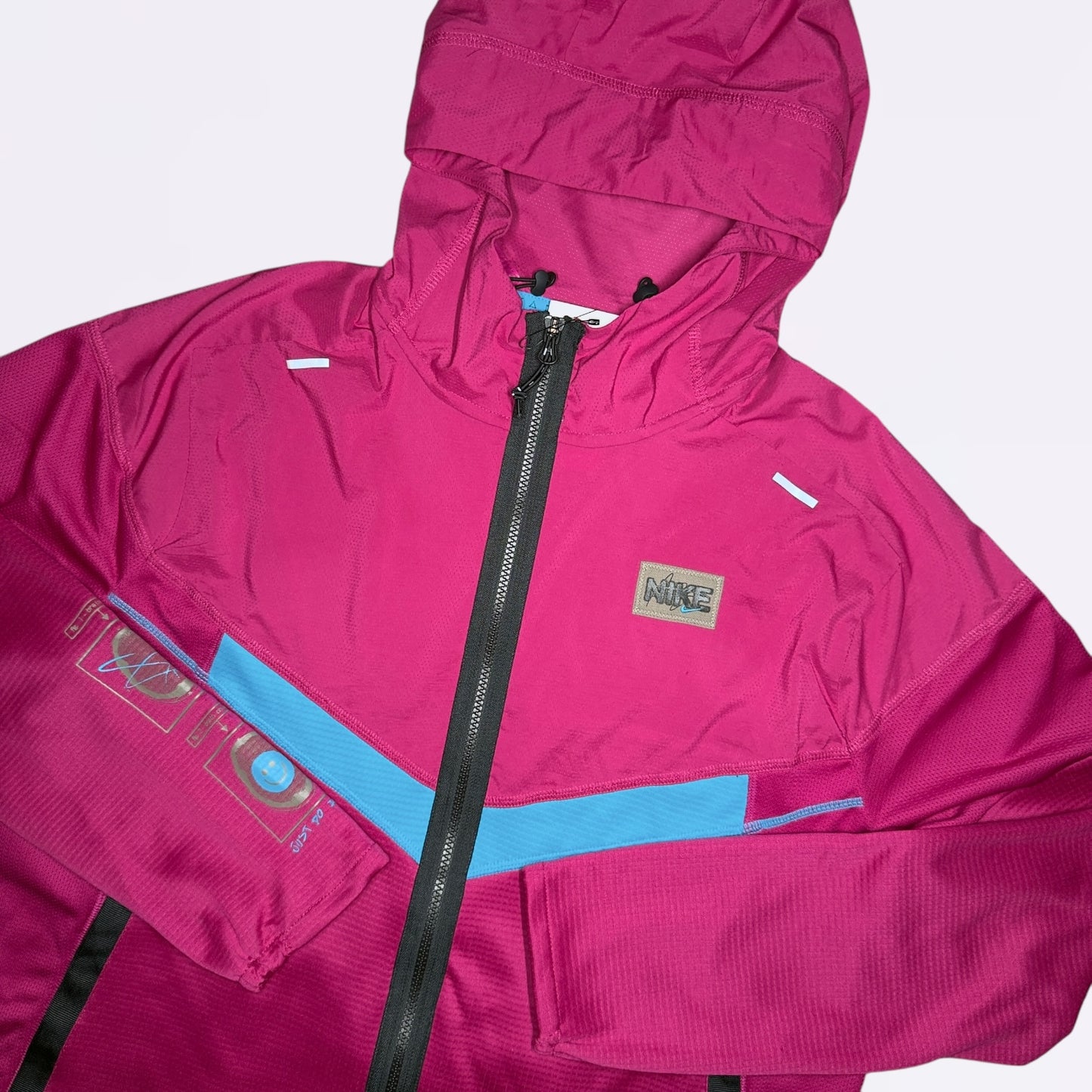 Nike DYE Windrunner Dynamic Berry