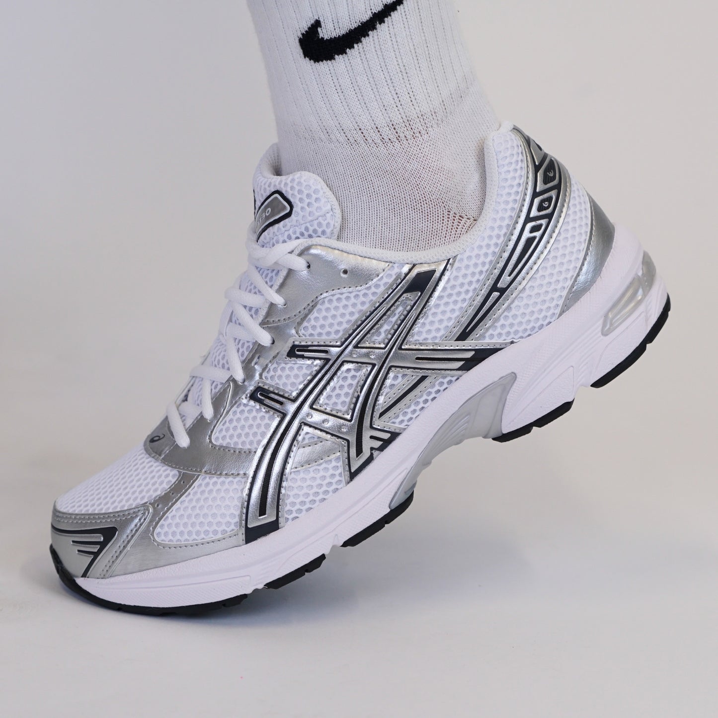 ASICS 1130 White Silver