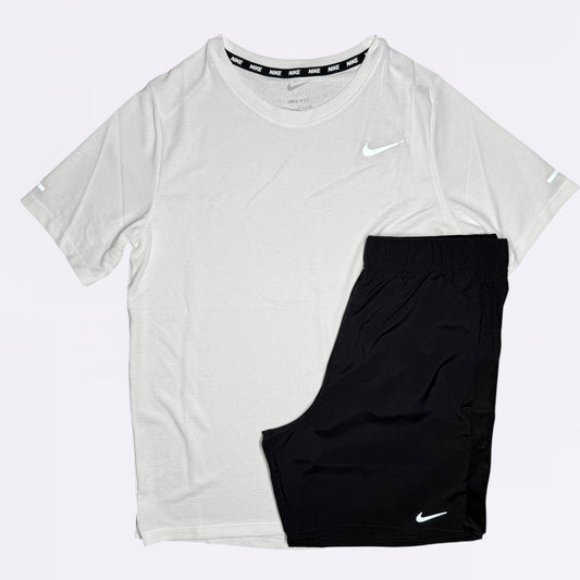 Nike Miler Set - Tee & Shorts - White / Black (Junior)