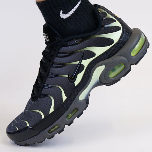 Nike Air Max Plus - Black / Green (Junior)