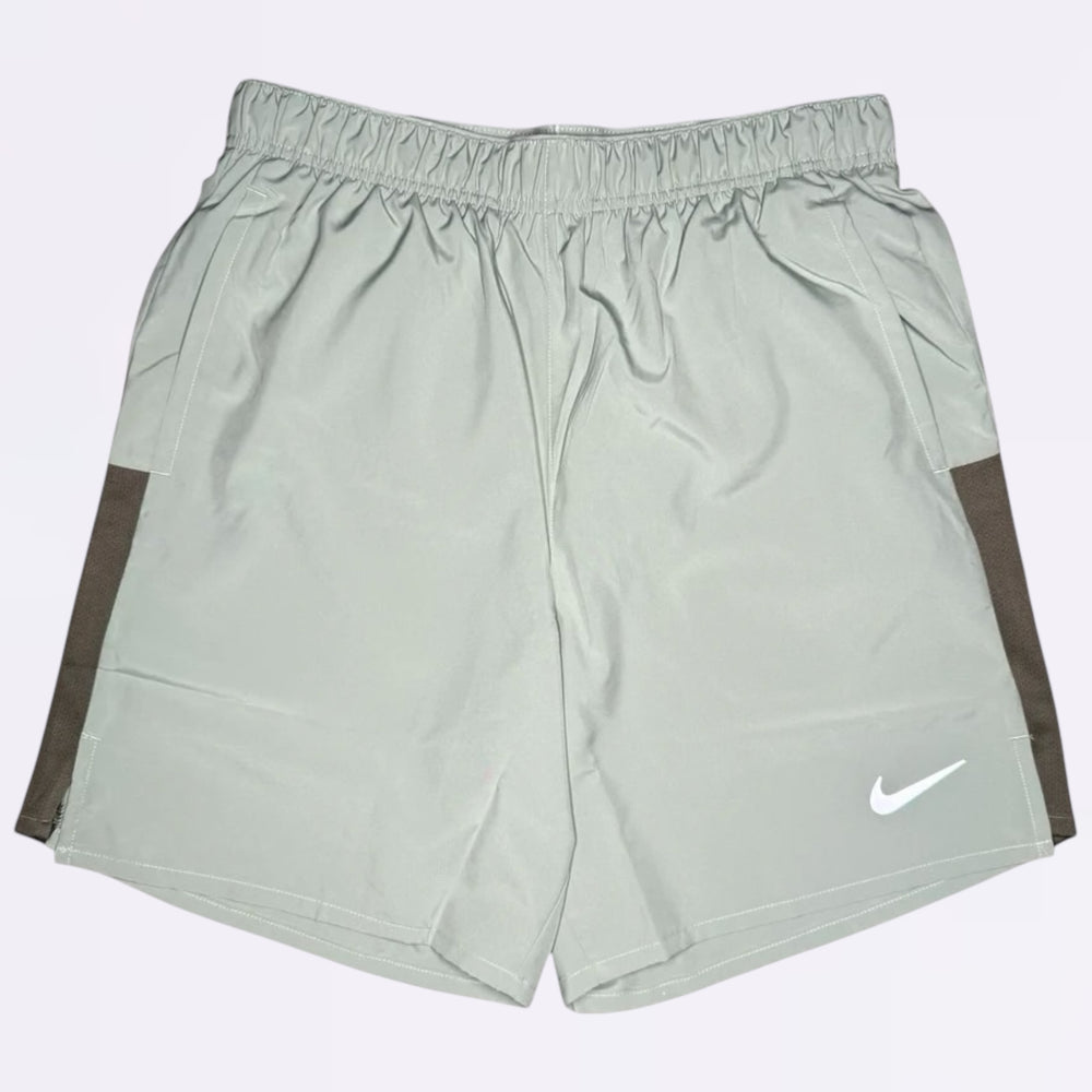 Nike Challenger Shorts Khaki