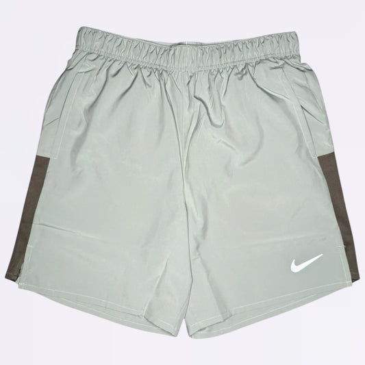 Nike Challenger Shorts Khaki