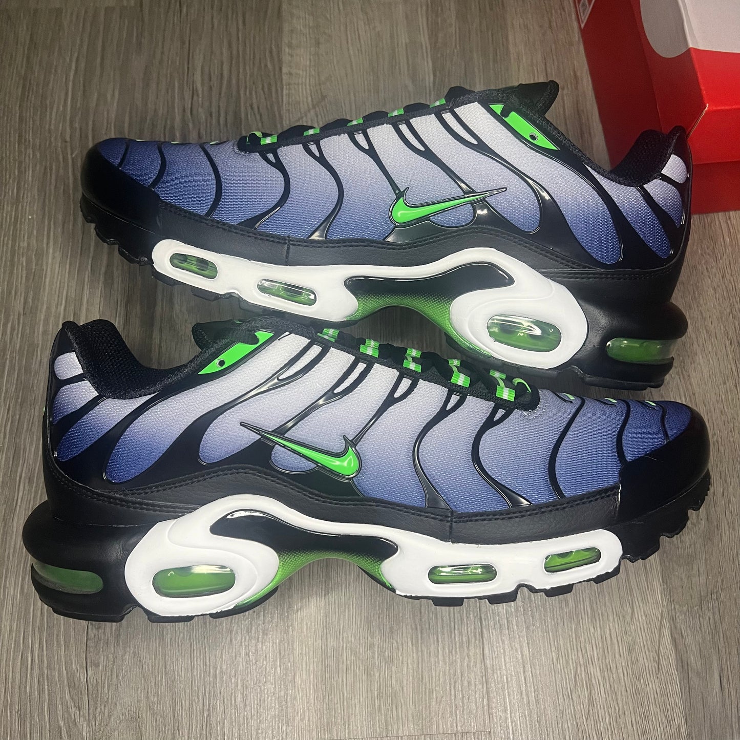 Nike Air Max Plus Scream Green RESTOCK3D