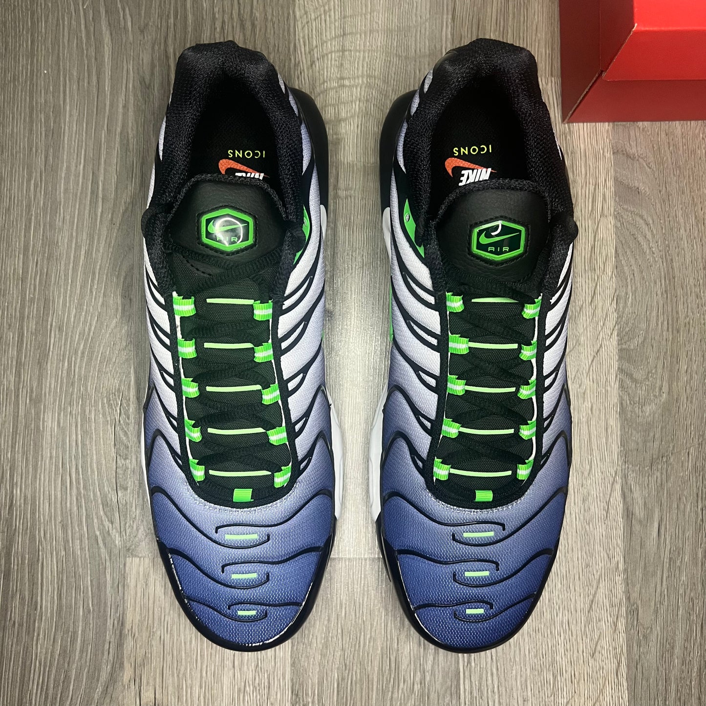 Nike Air Max Plus Scream Green RESTOCK3D