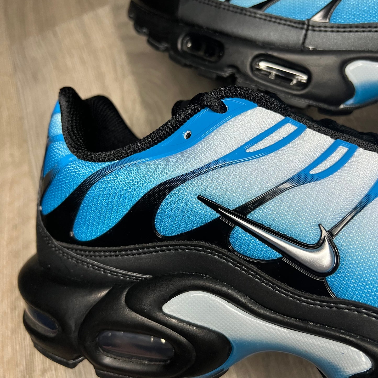 Nike tn 2025 black blue