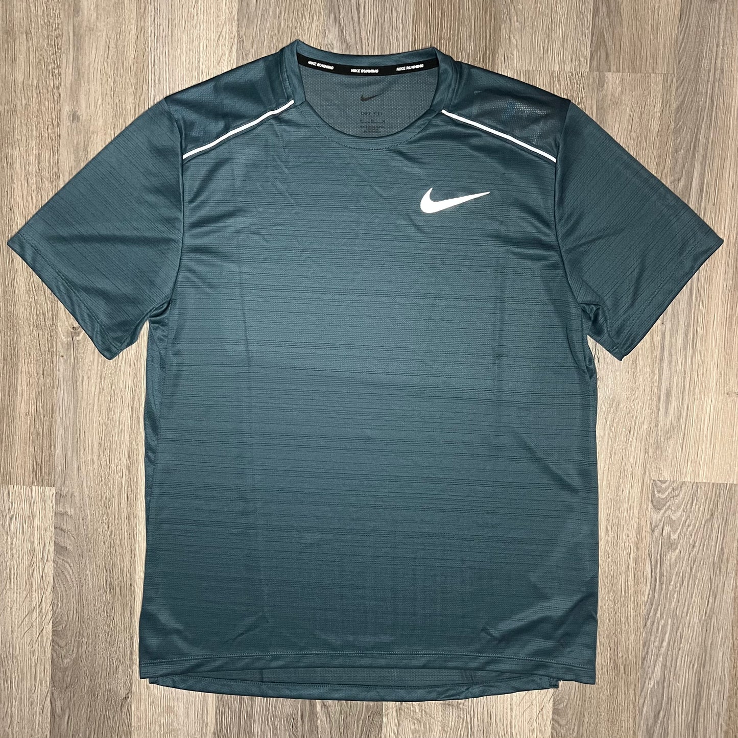 Nike ash green crewneck deals