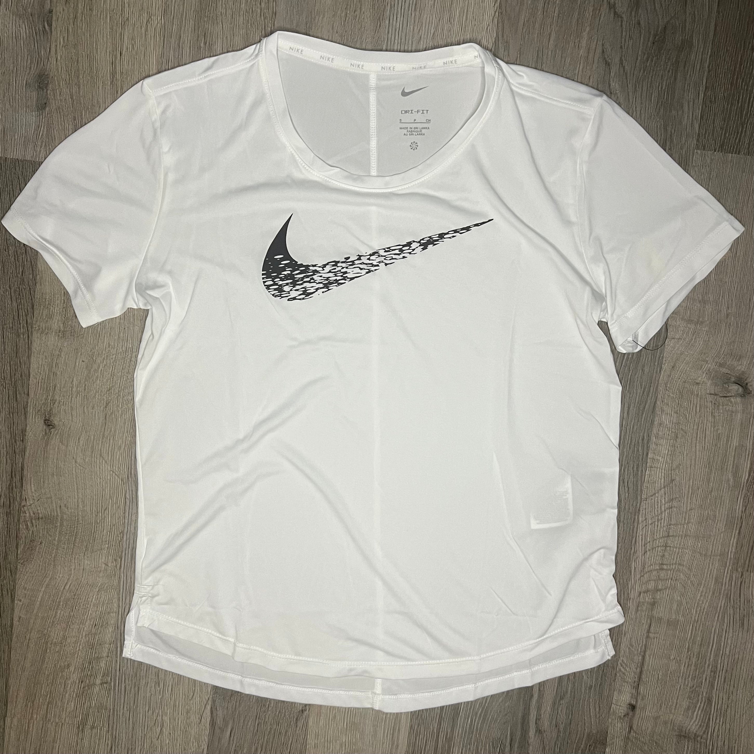 Nike Swoosh Top White – RESTOCK3D