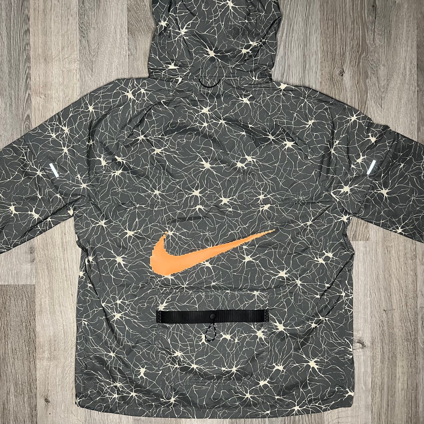 Nike Repel UV DYE Windrunner Jacket Grey Orange