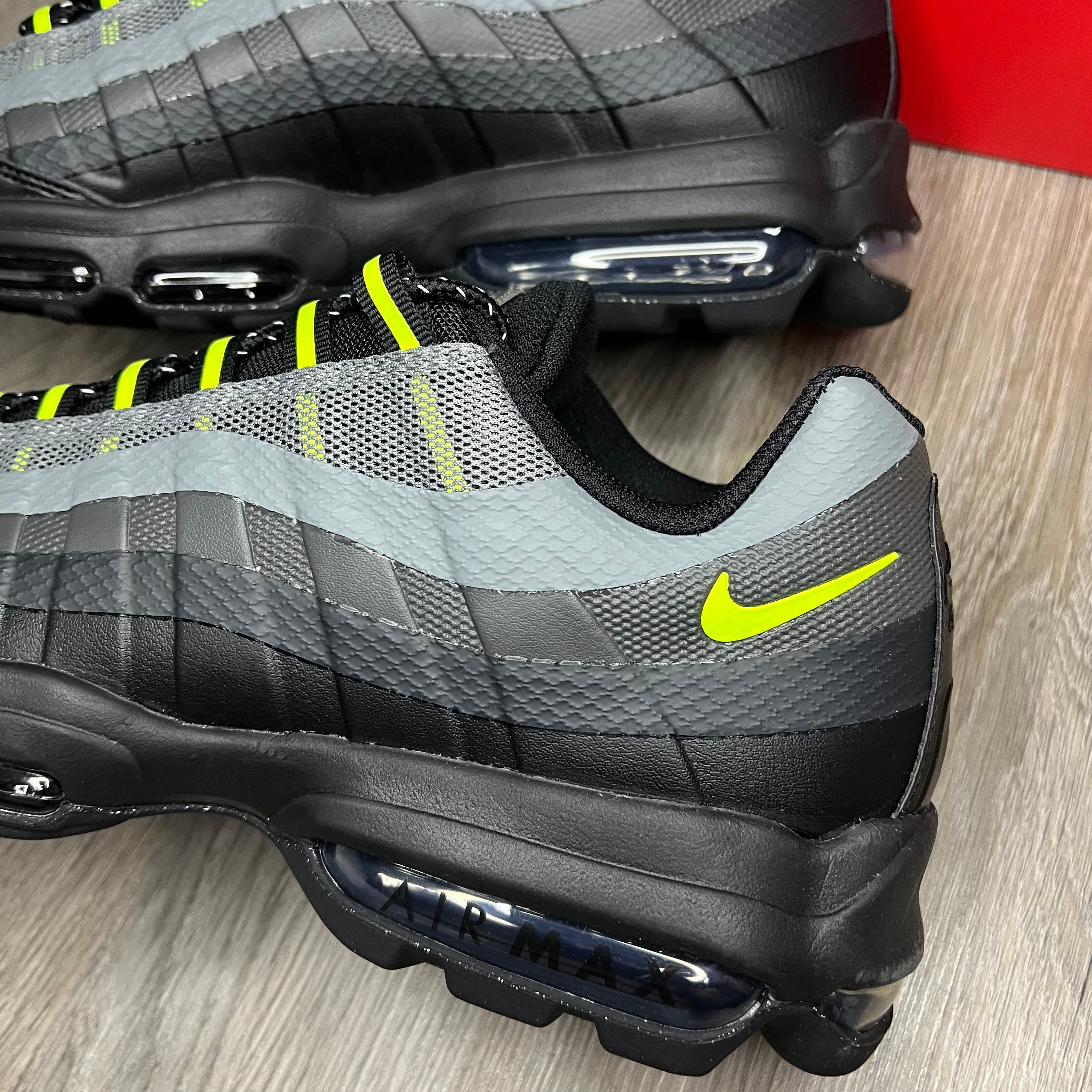 nike airmax ultra 95