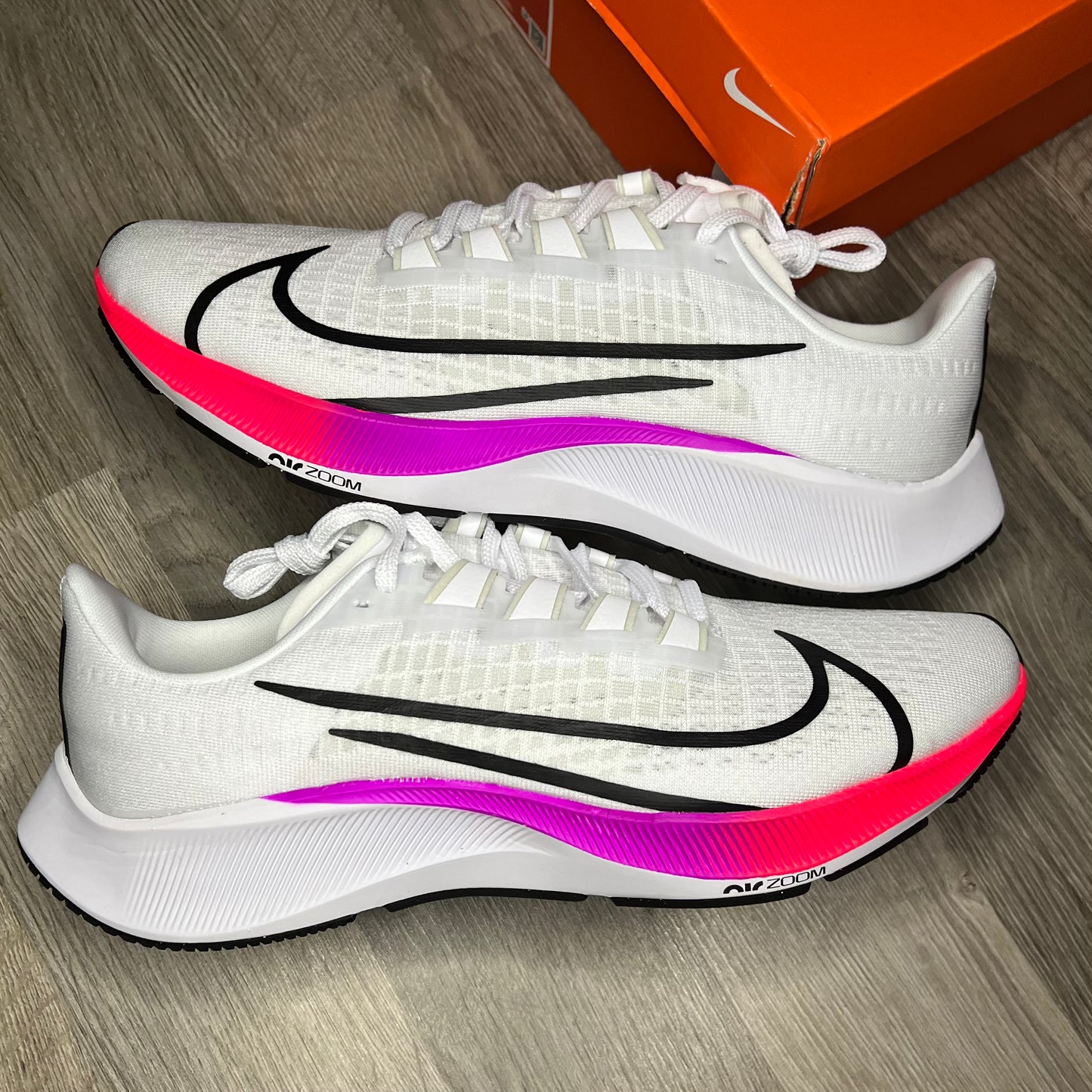 Nike air top zoom vs react